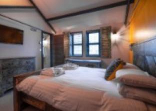 Charter House - Newport - 9