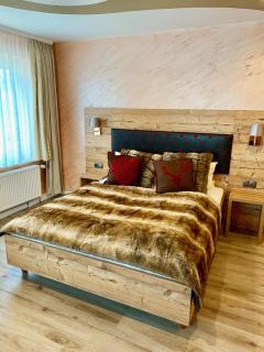 Boutique Hotel Goldene Henne - 3