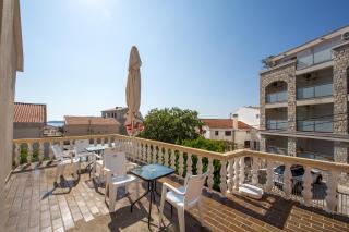 Guest House Lotos - 9