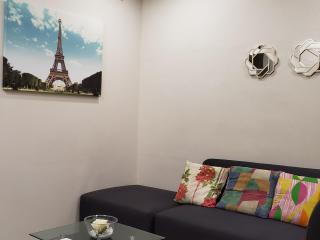 Jen's Paranaque City Apartment - Manila - 1