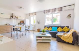 Apartments Nicole - Pula - 0