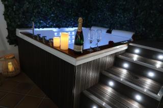 La Suite, love room, Grand Jacuzzi, port de plaisance de Saint Valery En Caux - Saint-Valery-en-Caux - 9