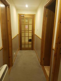No 52 - Apartment with Lounge and Dining Area - No kitchen - Ullapool - 9