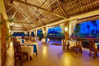 The Sands Beach Resort - Bwejuu - 4