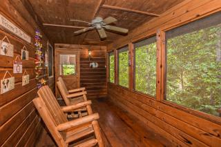 The Nuthouse II, Pool Table, WIFI, 1089 FREE tickets each paid day, Dollywood and More - Sevierville - 3