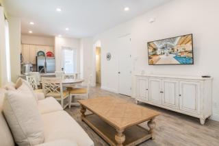 Livin In Paradise Cottage With Private Hot Tub Near Disney With Margaritaville Resort & Island H2O Access - 8076Dr - 3