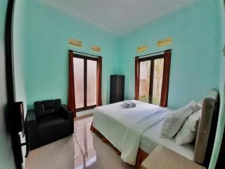 Villa 3 Bedroom Edelweis No. 7 near Museum Angkut - Batu - 7