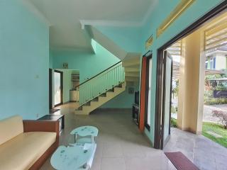 Villa 3 Bedroom Edelweis No. 7 near Museum Angkut - Batu - 3