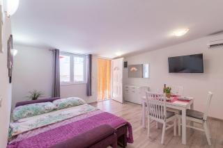 Apartments Ivica 1706 - 2