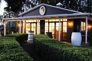 Blueberry Hill Vineyard Stay - Rothbury - 5