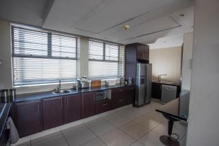 Stay at The Point - Prestigious Prominent Penthouse - Durban - 7