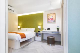 Eaton Residences, Village Road - Hong Kong - 8