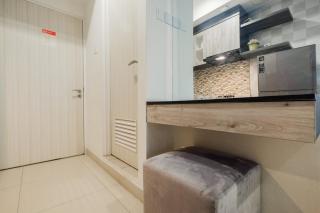 Simply Studio Grand Kamala Lagoon Apartment By Travelio - Bekasi - 6
