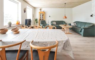 3 Bedroom Cozy Home In Fur - Fur - 6