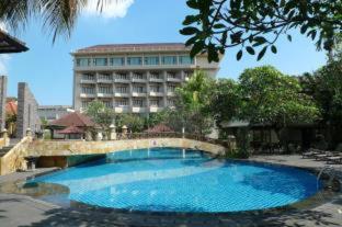 Lombok Raya Hotel - 2