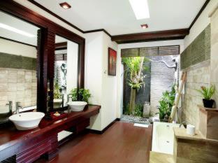 The Bali Dream Suite Villa Seminyak - Seminyak - 4