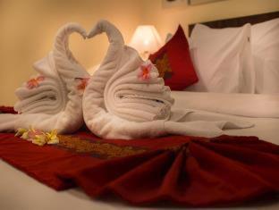 Kayu Suar Bali Luxury Villas & Spa - 4