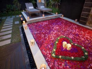 Kayu Suar Bali Luxury Villas & Spa - 3