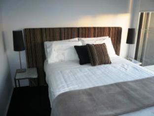 Hiigh Apartments - Melbourne - 9