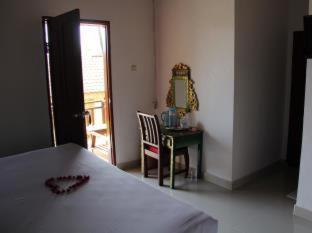 Puri Bunga Beach Cottages - Senggigi - 8