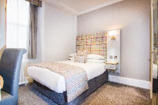 White Hart Hotel & Apartments - 6