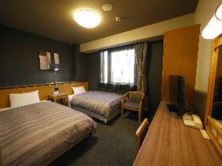 Hotel Route-Inn Sapporo Kitayojo - 9