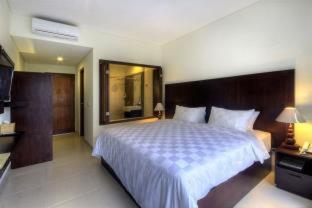 Suris Boutique Hotel - 1