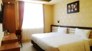 Grand Madani Hotel - Mataram - 8