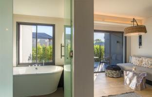 The ShellSea Krabi I Luxury Beach Front Resort & Pool Villa - 6