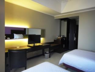 Zurich Hotel Balikpapan - 5