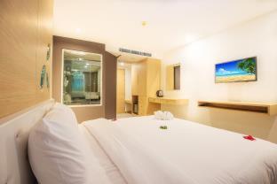 Clarian Hotel Beach Patong - 1