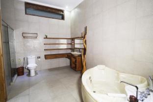 Joglo Mandapa Boutique Hotel - 3