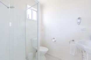 Wytonia Beachfront Accommodation - Port Fairy - 5
