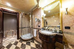 River Chateau Hotel - Roma - 9