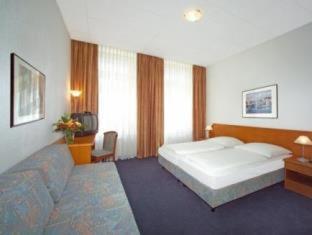 Hotel Lumen am Hauptbahnhof - Hamburgo - 6