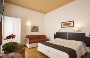 Piazza Paradiso Accommodation - 1