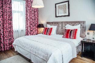 Tigerlily - Edinburgh - 9