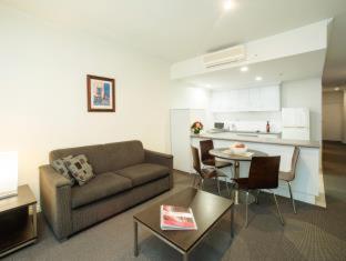 Franklin Apartments - 3