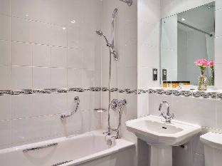 Dumbleton Hall Hotel - Broadway - 2