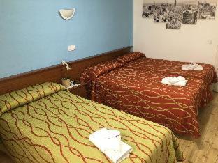 Hostal Rober - Madrid - 1