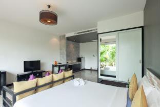 Signature Phuket Resort - 6