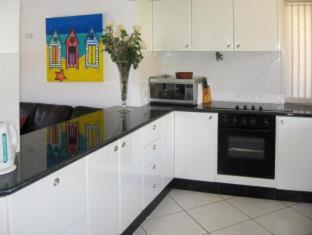 Saltwater Villas - Pet Friendly Accommodation - Mooloolaba - 1