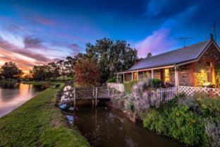 Stonewell Cottages and Vineyards - Tanunda - 9