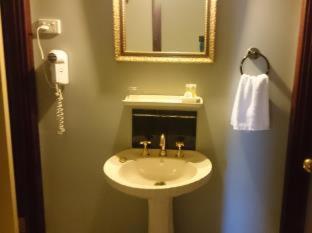 Holberry House - 8