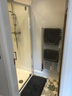 Lakeside Studio 1 Loft Apartment - Enniskillen - 3