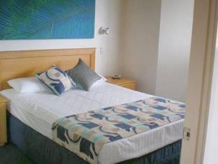 Ocean Boulevard - Alexandra Headland - 4