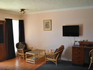 Townview Motel - 2
