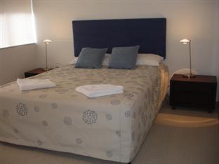 Casablanca Beachfront Apartments - Caloundra - 9