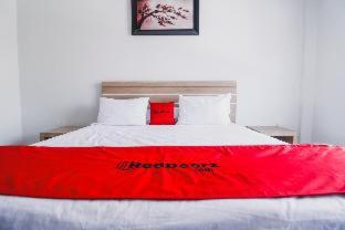 RedDoorz near Hermes Place Polonia Medan - Medan - 8