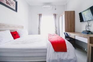 RedDoorz near Hermes Place Polonia Medan - Medan - 6